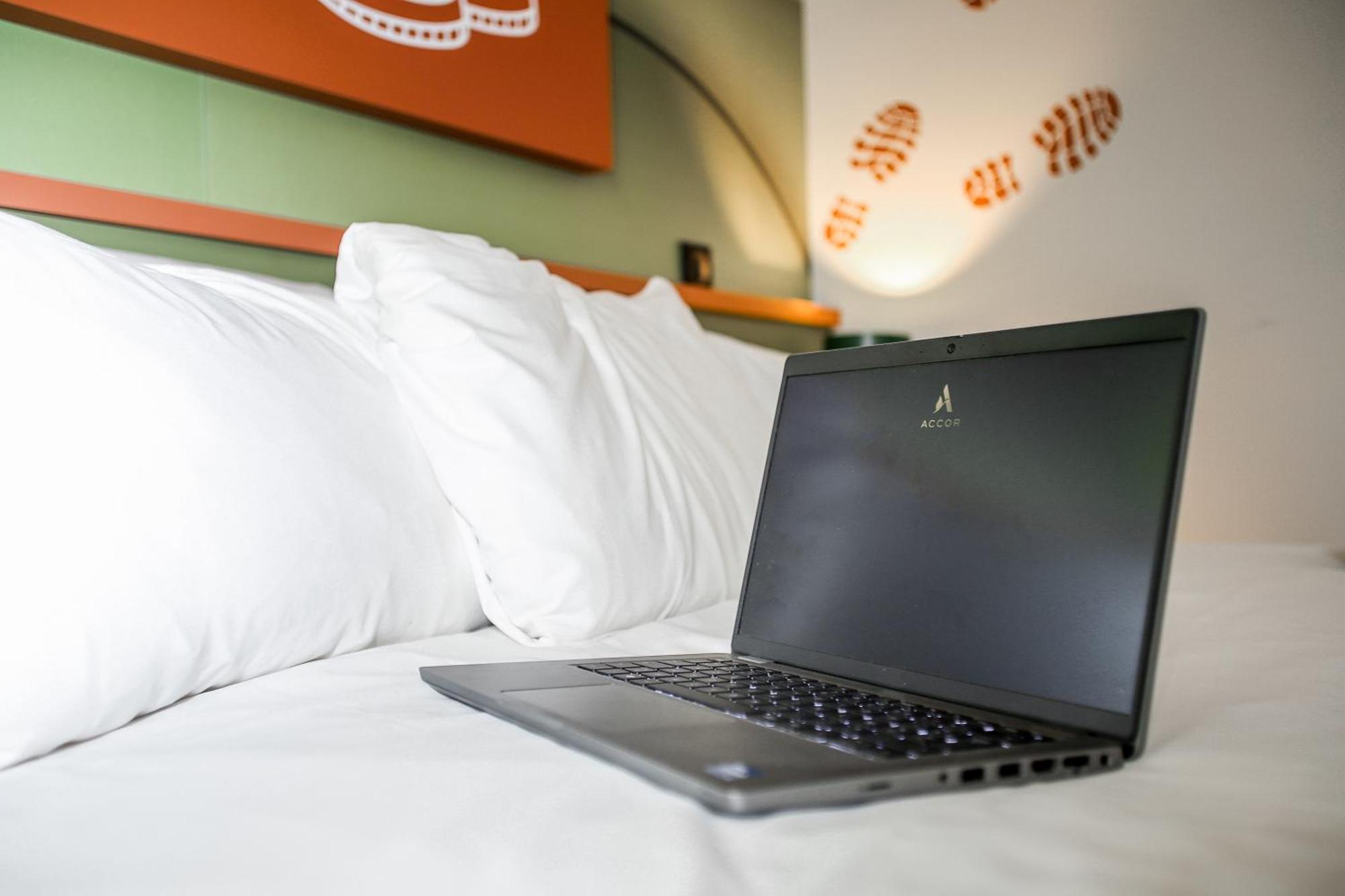 Ibis Styles Lisieux Normandie Zewnętrze zdjęcie